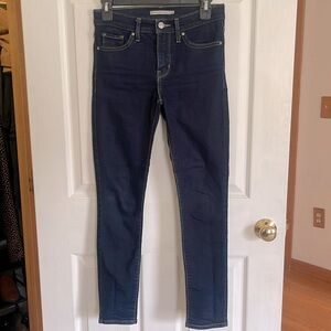Levi 311 Shaping Skinny Jean